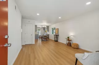 Photo #4: 41060731 Listing