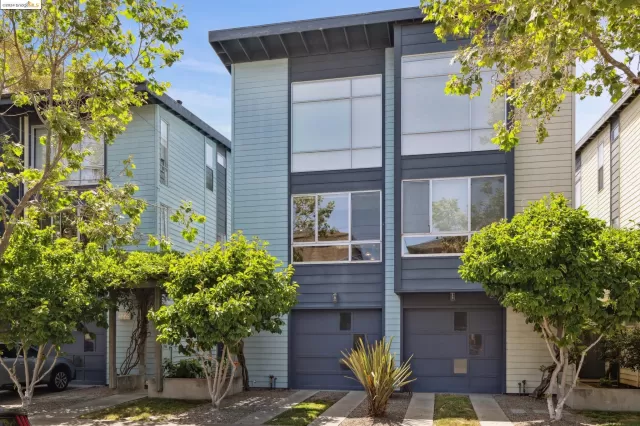 MLS: 41060747 Condo For Sale