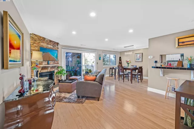 MLS: 41060750 Condo For Sale