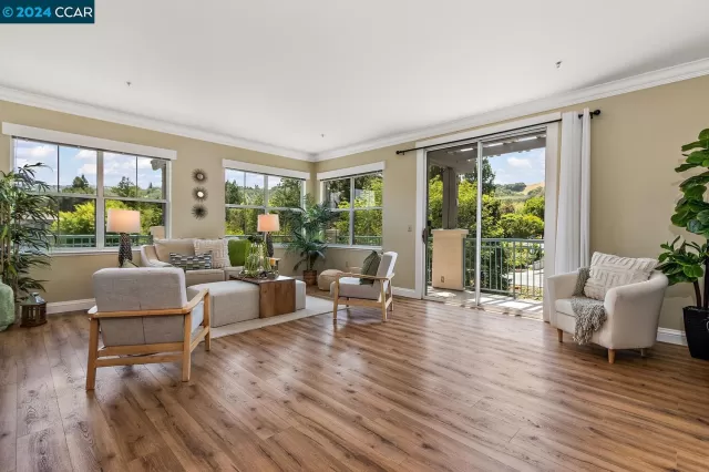 MLS: 41060834 Condo For Sale