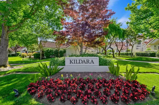 MLS: 41060968 Condo For Sale