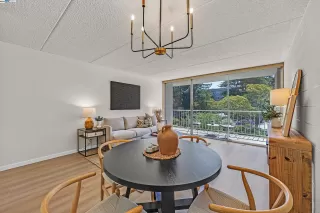 Photo #2: 41061006 Listing