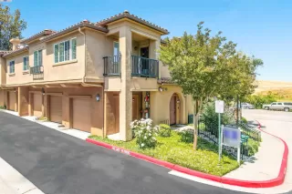 More Details about MLS # 41061073 : 7 MERITAGE CMN # 201