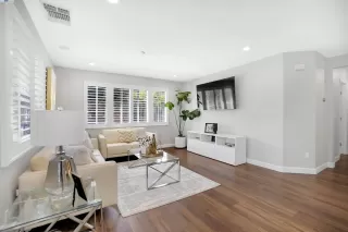 Photo #5: 41061073 Listing