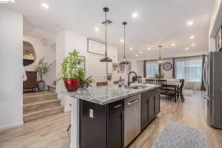 Photo #6: 41061095 Listing 