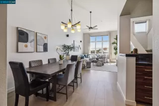 Photo #6: 41061119 Listing