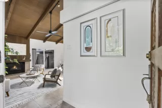 Photo #2: 41061201 Listing