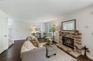 Photo #6: 41061222 Listing