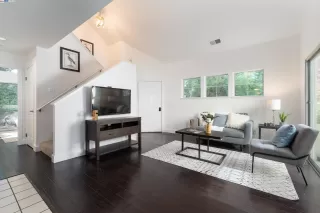 Photo #5: 41061384 Listing 