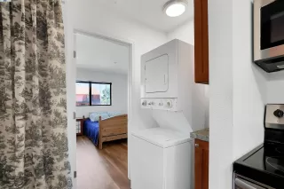 Photo #3: 41061400 Listing