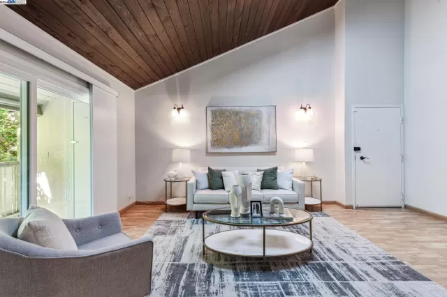 MLS: 41061423 Condo For Sale