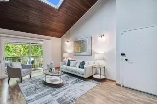 Photo #3: 41061423 Listing