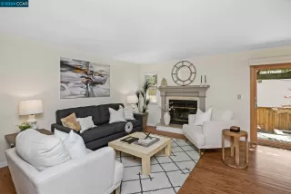 Photo #4: 41061447 Listing