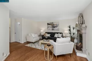 Photo #6: 41061447 Listing