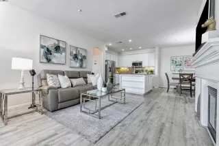 Photo #3: 41061507 Listing 