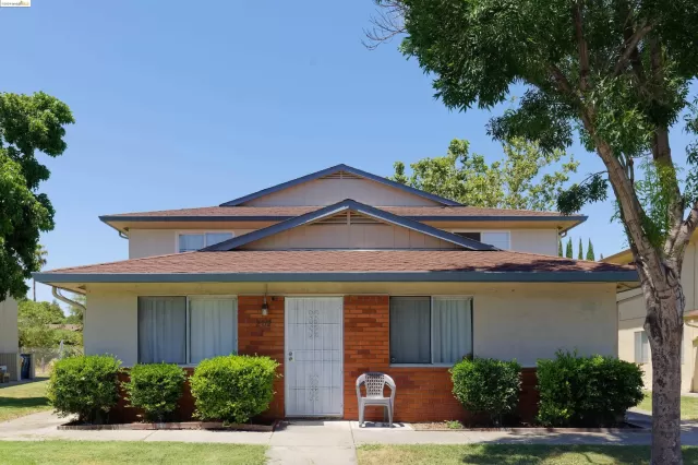 MLS: 41061515 Condo For Sale