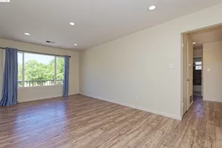 Photo #4: 41061515 Listing