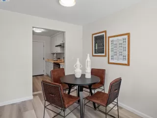 Photo #3: 41061596 Listing