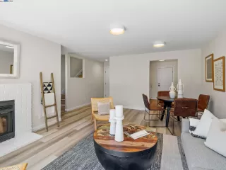 Photo #5: 41061596 Listing