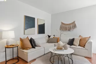 Photo #3: 41061621 Listing 