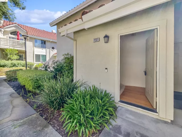 MLS: 41061656 Condo For Sale