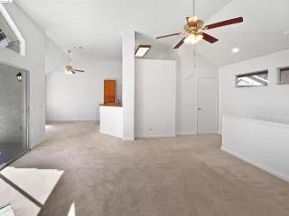 Photo #3: 41061656 Listing