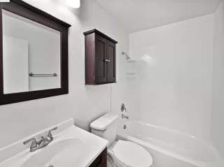 Photo #4: 41061656 Listing