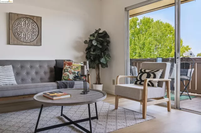 MLS: 41061702 Condo For Sale