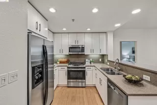 Photo #2: 41061738 Listing 