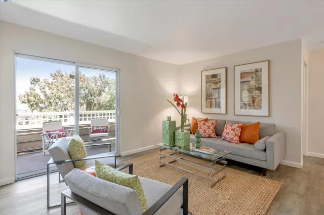 MLS: 41061773 Condo For Sale