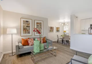 Photo #2: 41061773 Listing