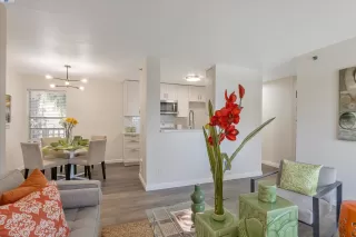 Photo #3: 41061773 Listing