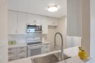 Photo #4: 41061773 Listing