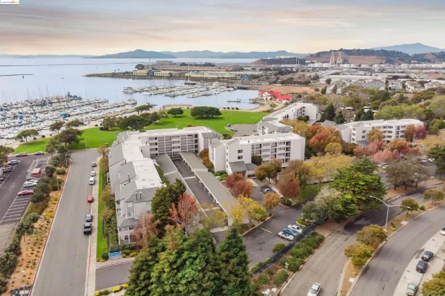 MLS: 41061784 Condo For Sale