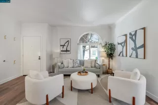 Photo #1: 41061868 Listing