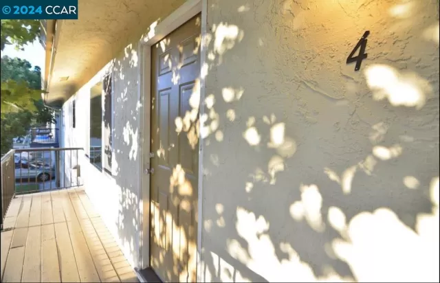 MLS: 41061948 Condo For Sale