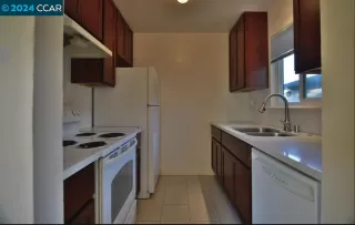 Photo #4: 41061948 Listing