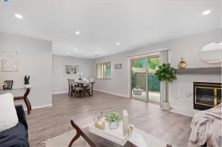 Photo #5: 41061977 Listing