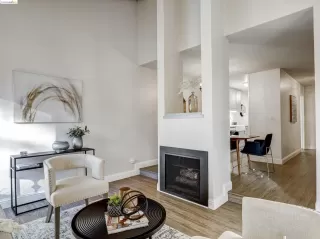 Photo #2: 41062158 Listing