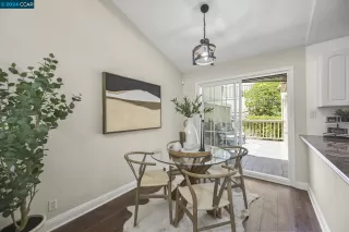 Photo #5: 41062177 Listing