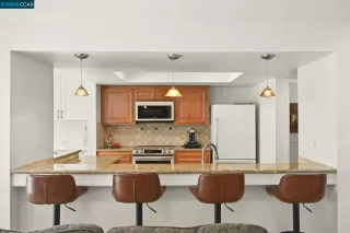 Photo #5: 41062212 Listing