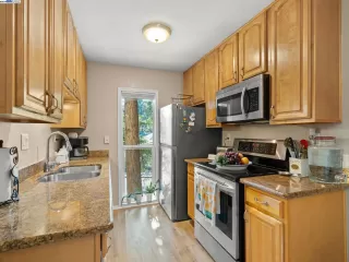 Photo #2: 41062237 Listing 