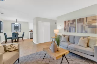 Photo #2: 41062247 Listing