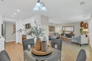 Photo #5: 41062247 Listing