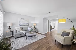 Photo #4: 41062296 Listing