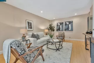 Photo #5: 41062400 Listing