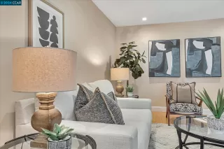 Photo #6: 41062400 Listing