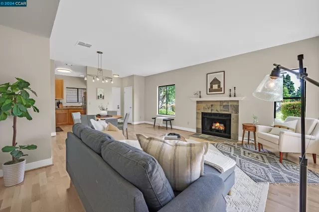 MLS: 41062568 Condo For Sale