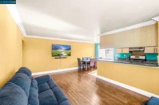 Photo #3: 41062582 Listing