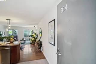 Photo #5: 41062609 Listing